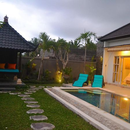 Ratna Villa Ubud  Exterior photo